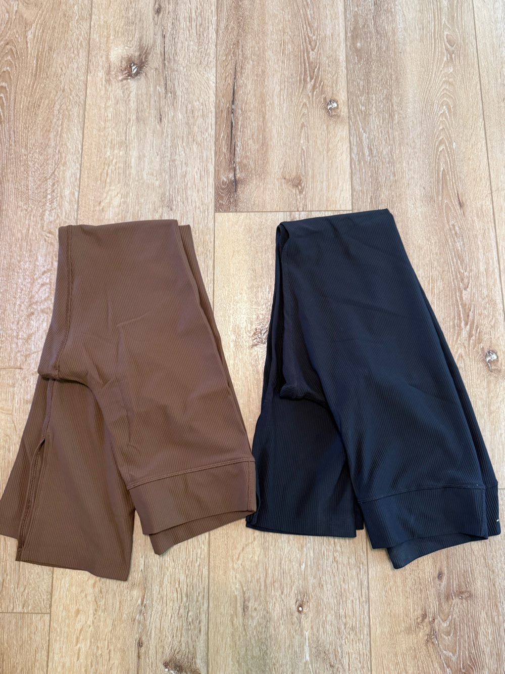 Ribbed Leggings Set in Black and Brown